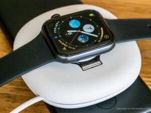 Anker Magnetic Charging Dock for Apple Watch Review